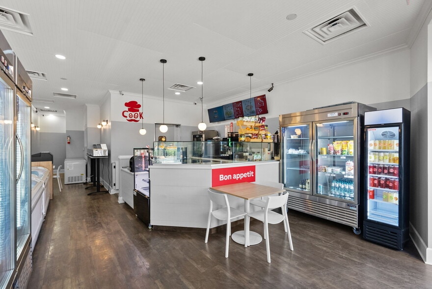 5466-5484 Wilshire Blvd, Los Angeles, CA for lease - Building Photo - Image 2 of 13