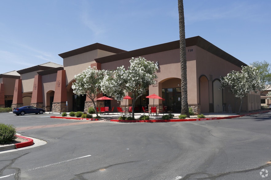 730 N Cooper Rd, Gilbert, AZ à louer - Photo du bâtiment - Image 2 de 4