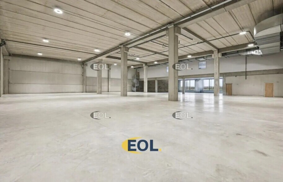 Flex in Tremblay-en-France for lease - Building Photo - Image 3 of 70