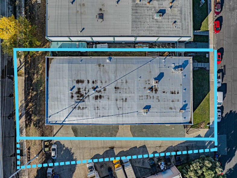 1049 Shary Cir, Concord, CA à louer - Photo du bâtiment - Image 3 de 20