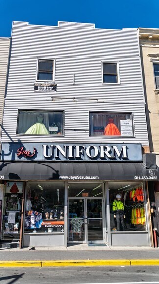 Plus de détails pour 4003 Bergenline Ave, Union City, NJ - Bureau à louer