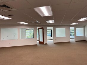 1408 N Fillmore St, Arlington, VA for lease Interior Photo- Image 2 of 2