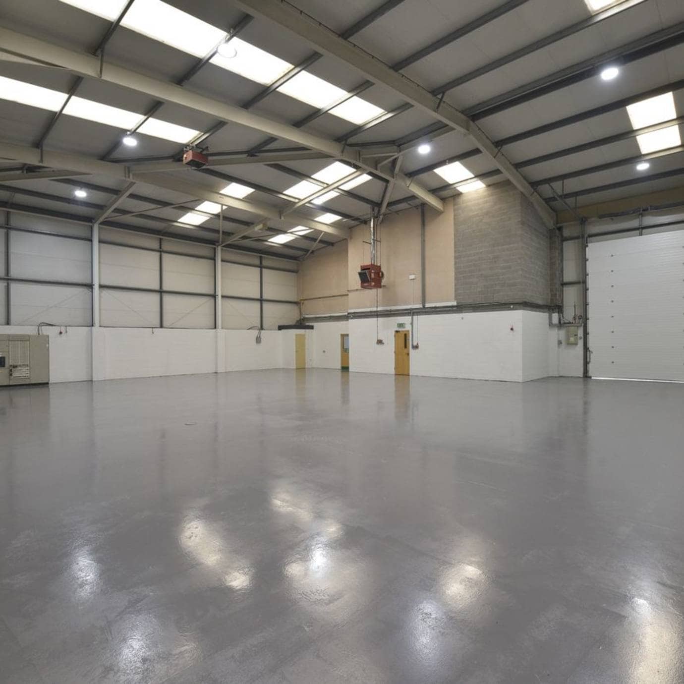 Jackson St, Oldham for lease Interior Photo- Image 1 of 4