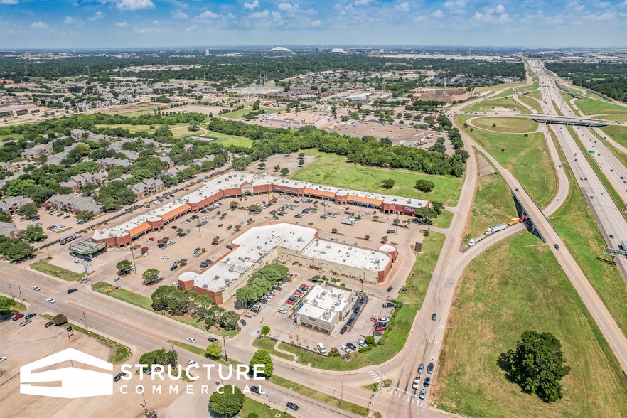 2505-2525 E Arkansas Ln, Arlington, TX à vendre - Photo du bâtiment - Image 3 de 12