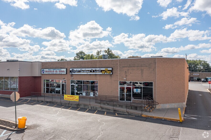 200 White Horse Pike N, Lawnside, NJ à louer - Photo du bâtiment - Image 3 de 4