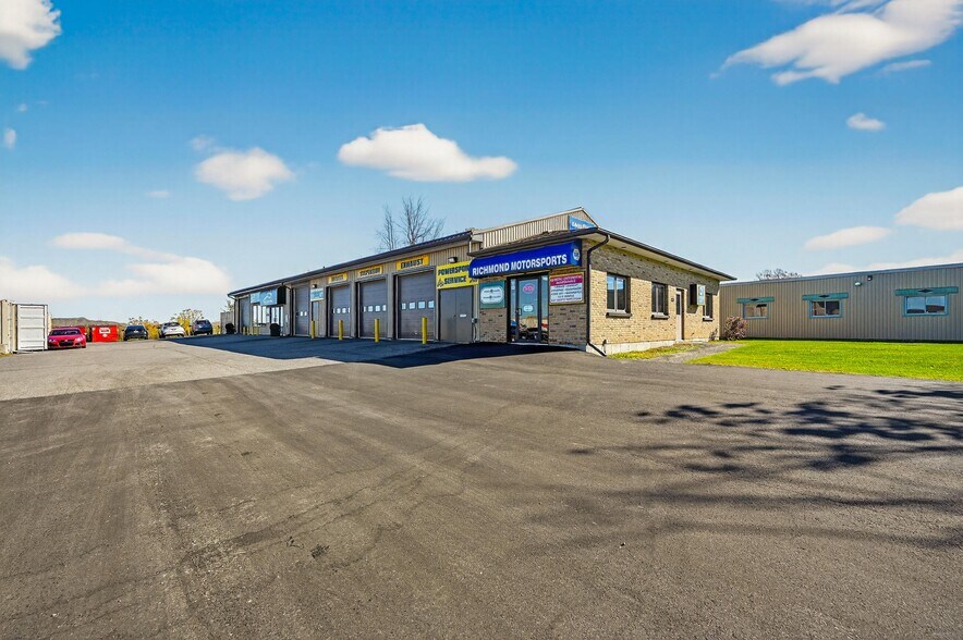 3835 Mcbean St, Richmond, ON à vendre - Photo du bâtiment - Image 2 de 26