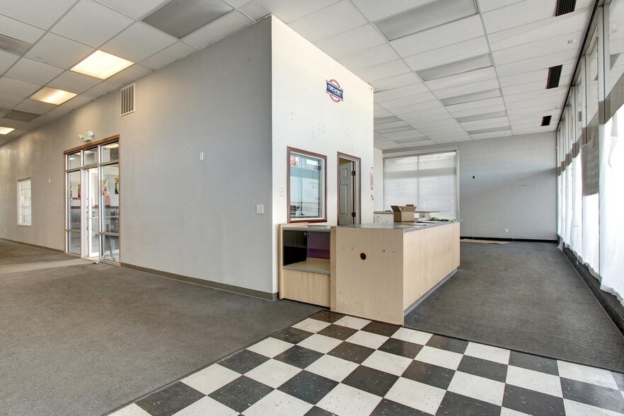 2902-2908 W 10th St, Greeley, CO à louer - Photo du bâtiment - Image 3 de 12