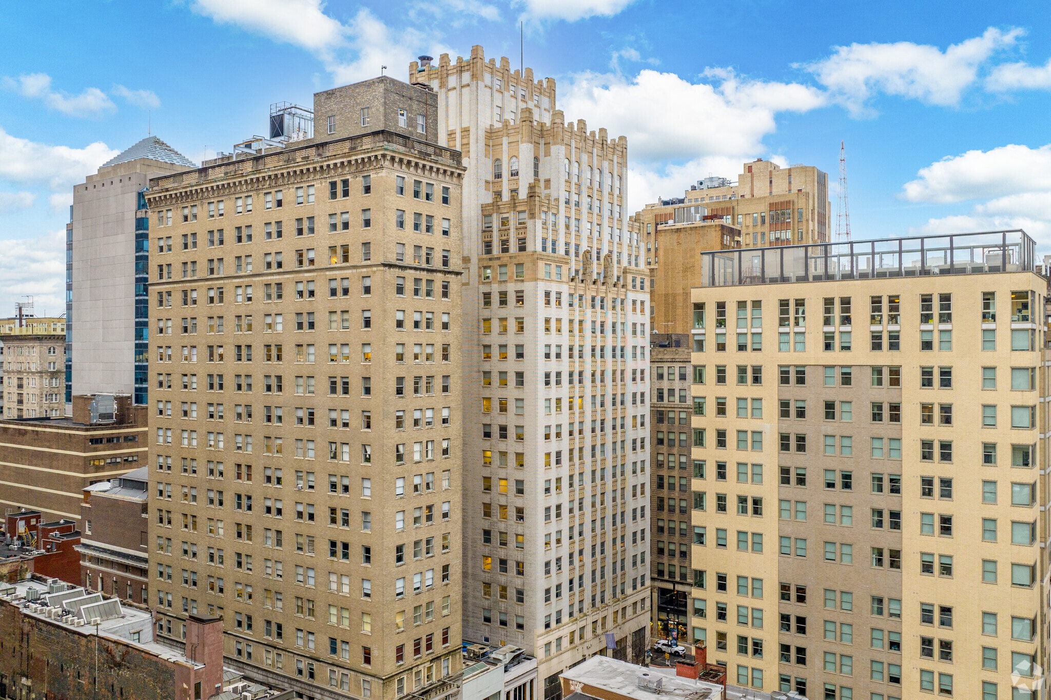 1528 Walnut St, Philadelphia, PA à louer Photo du bâtiment- Image 1 de 14