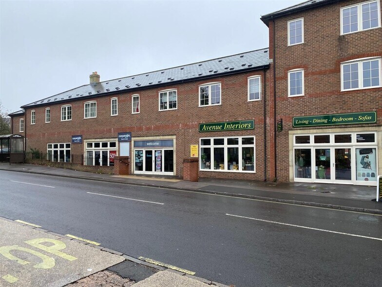 Bridport Rd, Dorchester à louer - Photo du bâtiment - Image 2 de 5