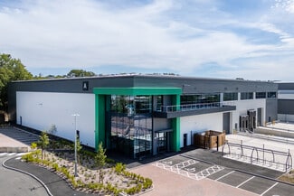 Plus de détails pour 1 Thornhill Rd, Redditch - Industriel à louer
