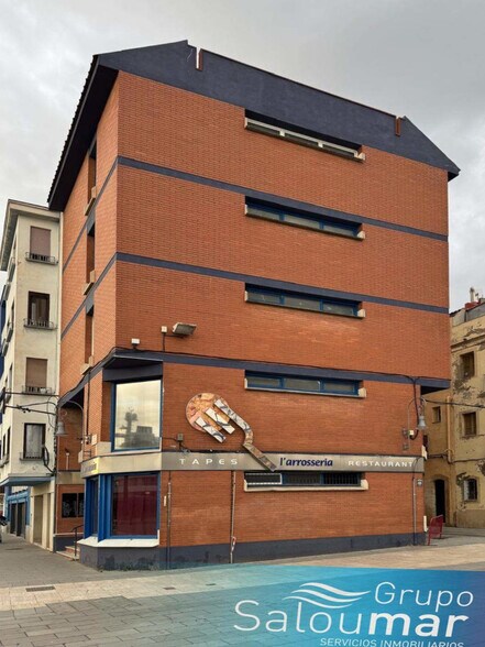 Immeuble residentiel dans Tarragona, Tarragona à vendre - Photo du bâtiment - Image 2 de 4