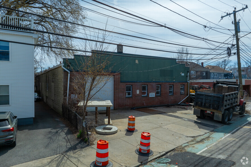 334 Washington St, Somerville, MA for sale - Building Photo - Image 2 of 18