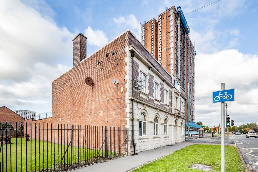 2 Cross Ln, Salford à vendre - Photo du bâtiment - Image 3 de 3