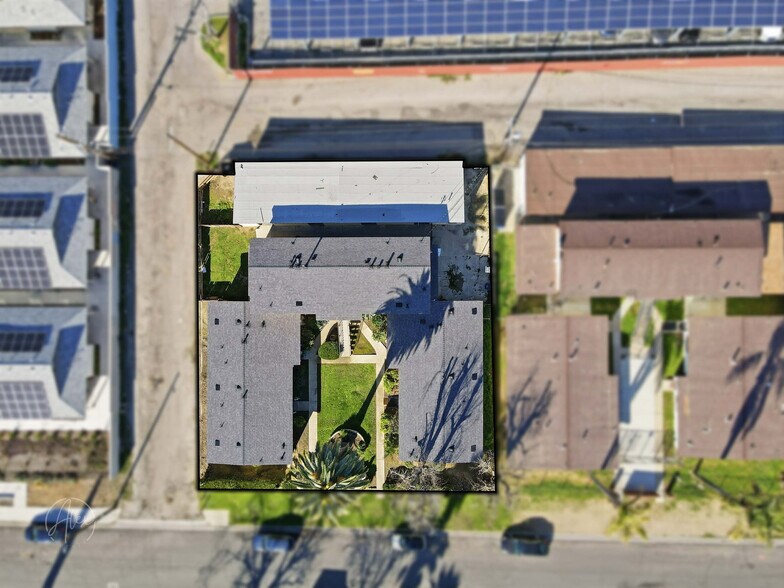 940 Water St, Bakersfield, CA à vendre - Photo du bâtiment - Image 3 de 12