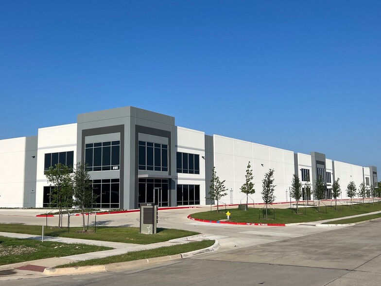 8101 Corporate Way, Frisco, TX for lease - Building Photo - Image 2 of 4