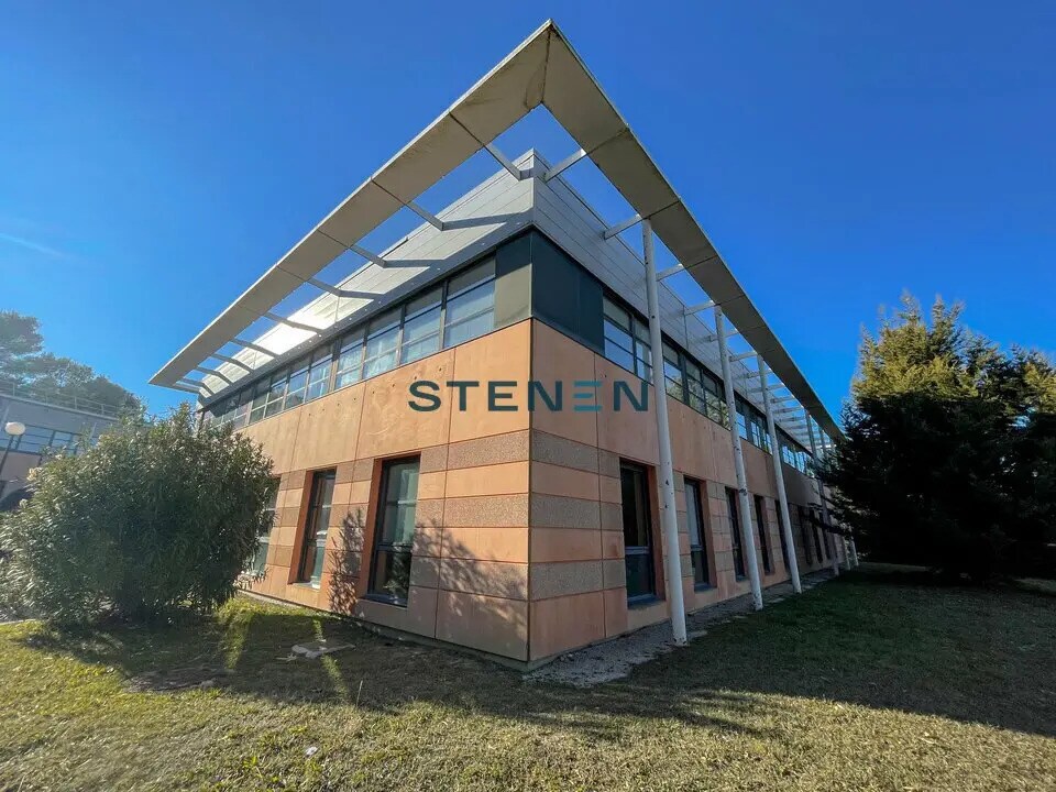 Office in Aix-en-Provence for lease Building Photo- Image 1 of 11