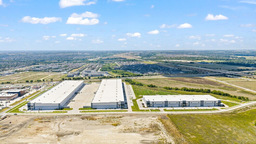 Hwy 130 & Hwy 79, Hutto, TX à louer - Photo du bâtiment - Image 2 de 15