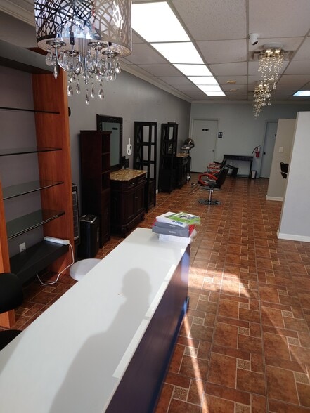 2205 Longmire Dr, College Station, TX for lease - Building Photo - Image 2 of 3