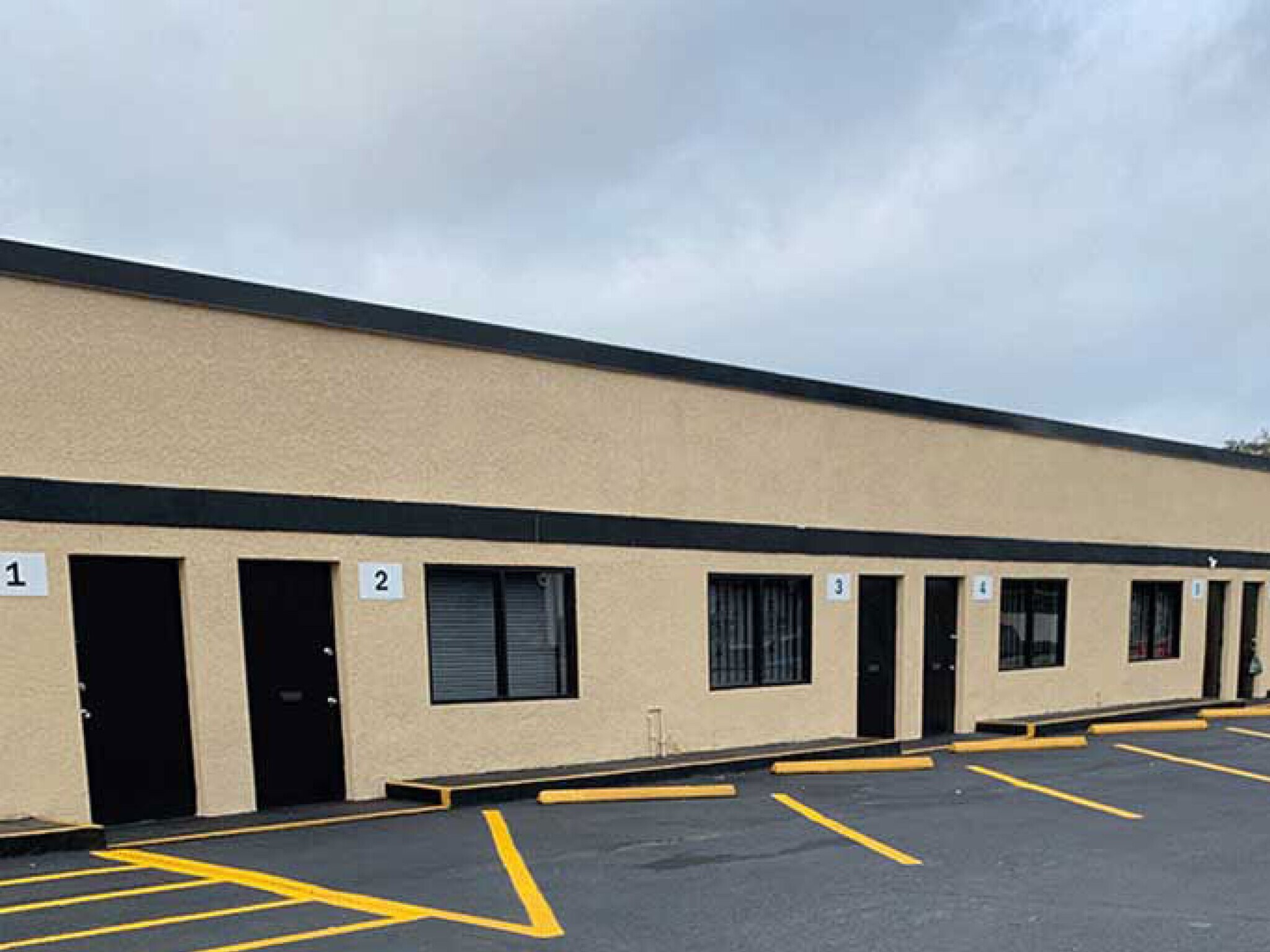 104 W Seneca Ave, Tampa, FL à louer Photo principale- Image 1 de 9