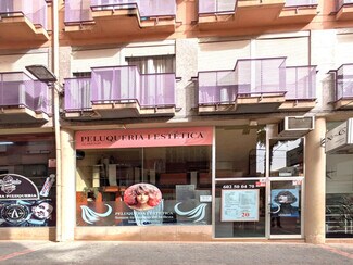 Plus de détails pour Multi-résidentiel à vendre