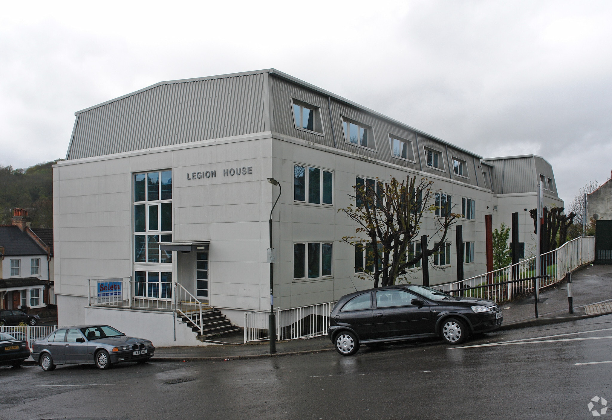 Godstone Rd, Kenley for lease Primary Photo- Image 1 of 8