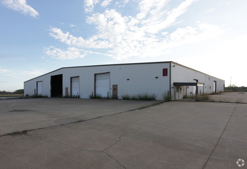 225 Metro Dr, Terrell, TX à vendre - Photo du bâtiment - Image 3 de 14