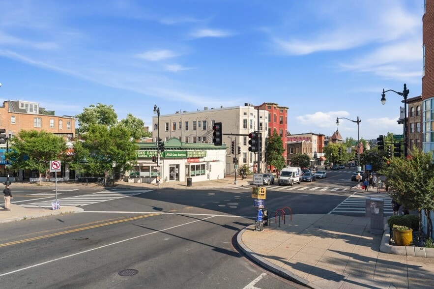 1786 Florida Ave NW, Washington, DC for sale - Building Photo - Image 2 of 12