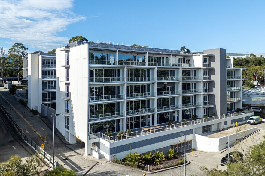 32 Delhi Rd, Macquarie Park for sale - Building Photo - Image 3 of 5
