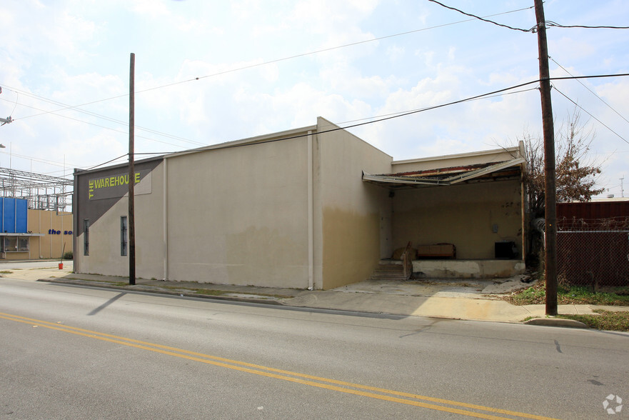 923-927 N Alamo St, San Antonio, TX for lease - Building Photo - Image 3 of 3