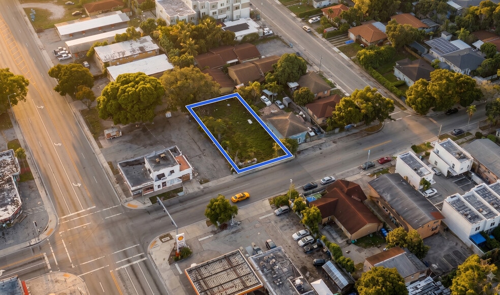2177 NW 28th St, Miami, FL for sale - Building Photo - Image 1 of 5