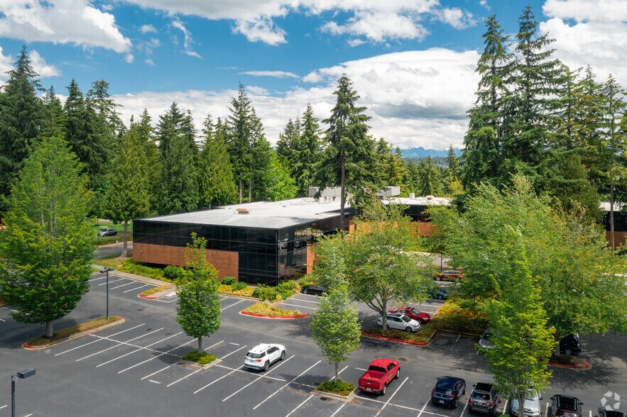 3350 161st Ave SE, Bellevue, WA à louer - Photo du bâtiment - Image 3 de 7