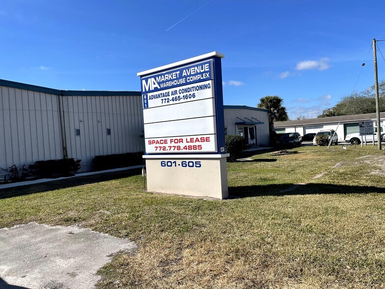 601-605 S Market Ave, Fort Pierce, FL à louer - Photo du bâtiment - Image 3 de 5