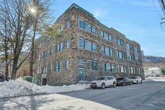 31 W Broad St, Haverstraw, NY à louer Photo du bâtiment- Image 1 de 51