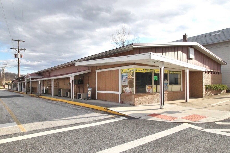 100 W Main St, Fairfield, PA for sale - Building Photo - Image 1 of 1