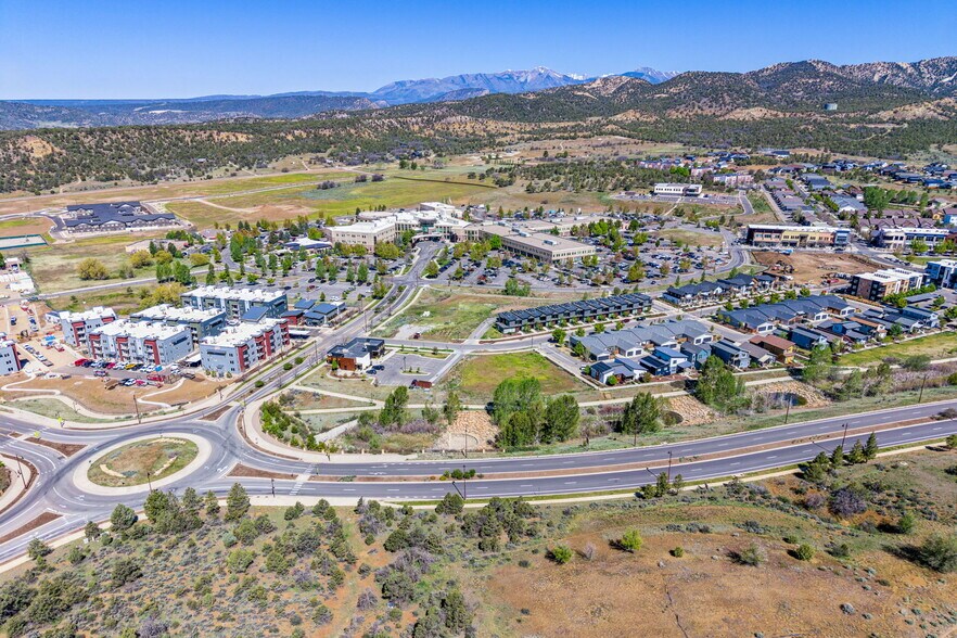 60 Pioneer Ave, Durango, CO à vendre - Photo du bâtiment - Image 2 de 12