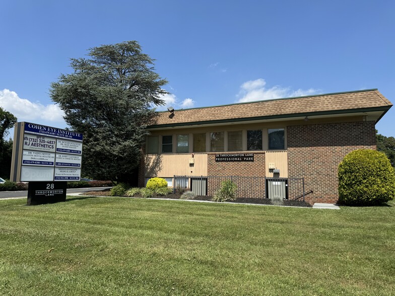 28 Throckmorton Ln, Old Bridge, NJ for sale - Building Photo - Image 3 of 14