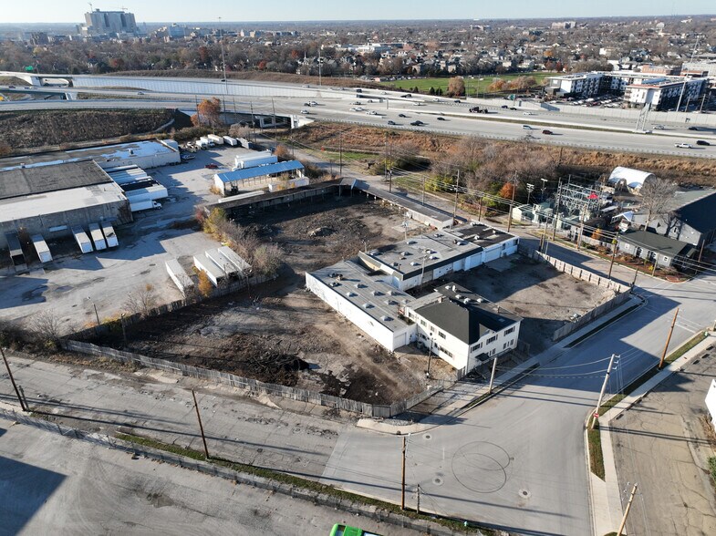 1256 Roosevelt Ave, Indianapolis, IN for lease - Building Photo - Image 2 of 2