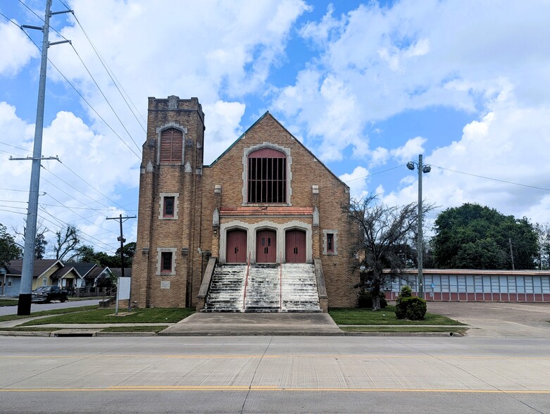 1180 Washington Blvd, Beaumont, TX for sale - Building Photo - Image 2 of 38