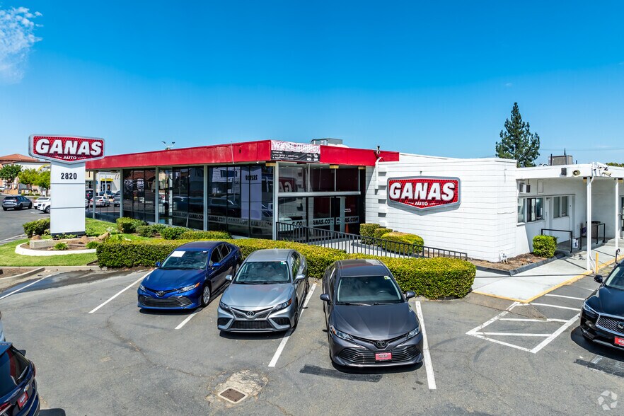 2820 Fulton Ave, Sacramento, CA à vendre - Photo principale - Image 1 de 19