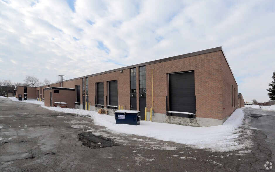 208-238 Wildcat Rd, Toronto, ON à louer - Photo du bâtiment - Image 2 de 3