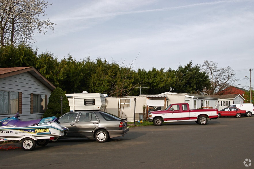 1523 SE 162nd Ave, Portland, OR à vendre - Photo du bâtiment - Image 3 de 3