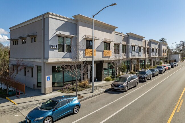 More details for 961 Gravenstein Ave, Sebastopol, CA - Retail for Lease