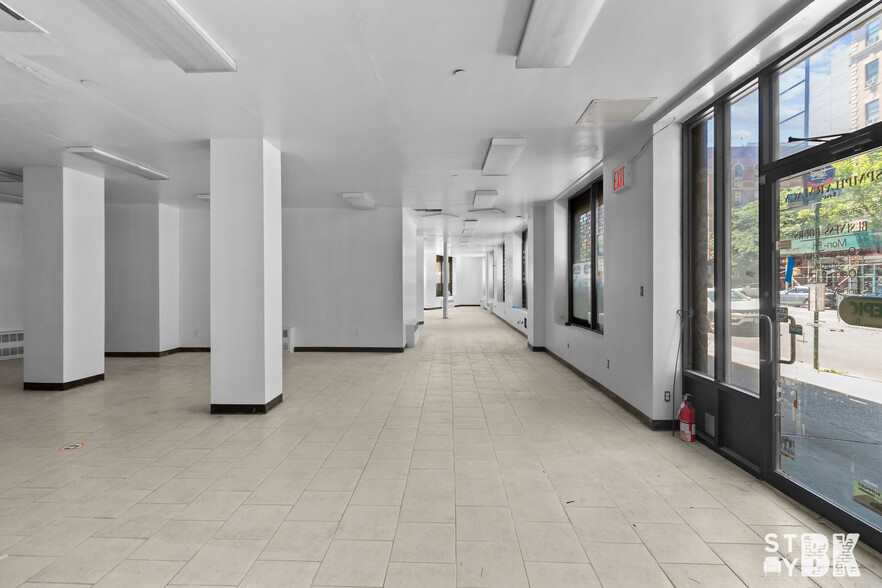 2830 Frederick Douglass Blvd, New York, NY for lease - Building Photo - Image 3 of 11