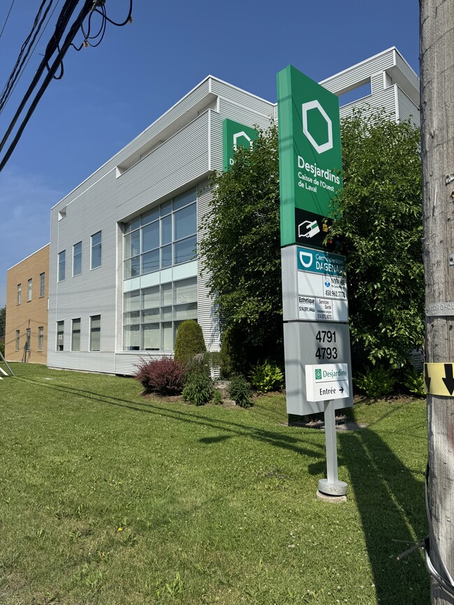Plus de détails pour 4791 Boul Dagenais O, Laval, QC - Bureau/Médical à louer