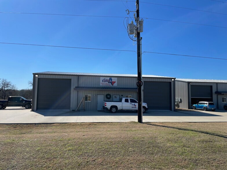 24468 Hwy 6, Navasota, TX à louer - Photo du bâtiment - Image 1 de 8