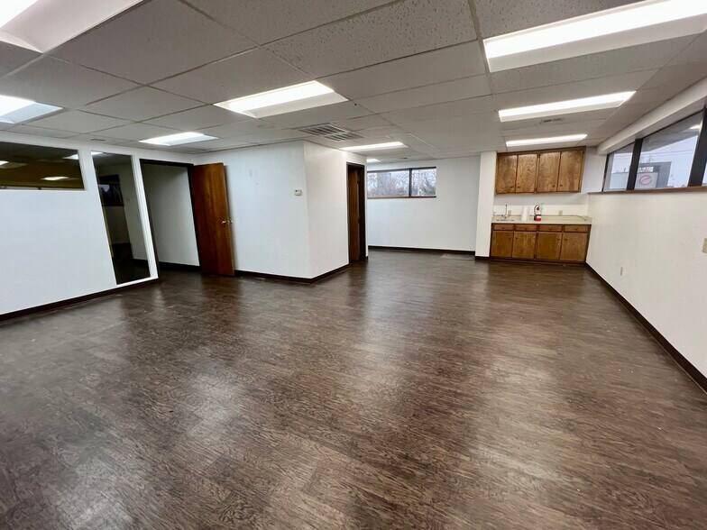 4215 N Classen Blvd, Oklahoma City, OK à vendre - Photo intérieure - Image 3 de 14