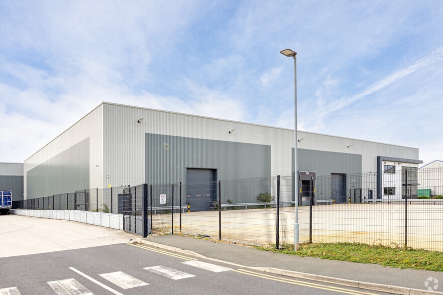 D34 Wheatley Hall Rd, Doncaster à louer - Photo du bâtiment - Image 3 de 18
