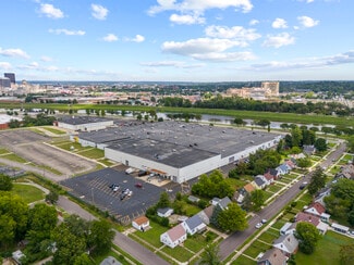 More details for 1133 S Edwin C Moses Blvd, Dayton, OH - Office for Sale
