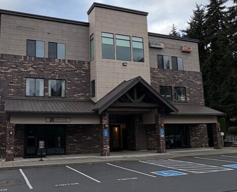 1002 39th Ave SW, Puyallup, WA for lease Building Photo- Image 1 of 19