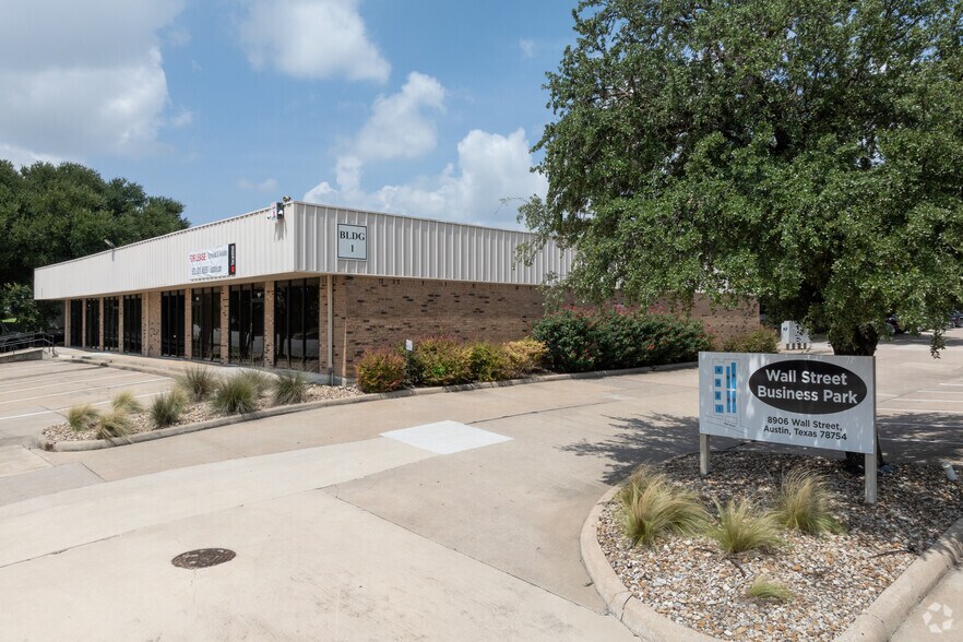 8906 Wall St, Austin, TX à louer - Photo du bâtiment - Image 2 de 25
